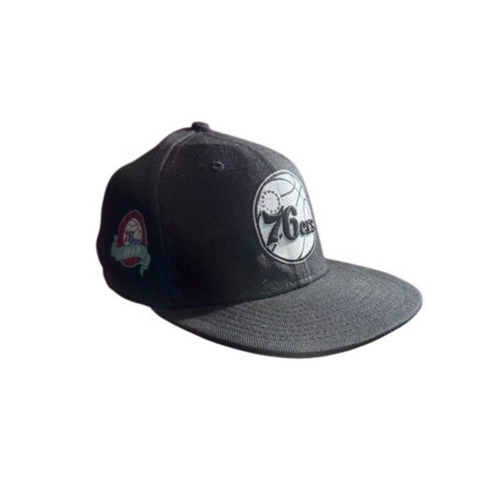 Black 76ers Logo Hat‎
